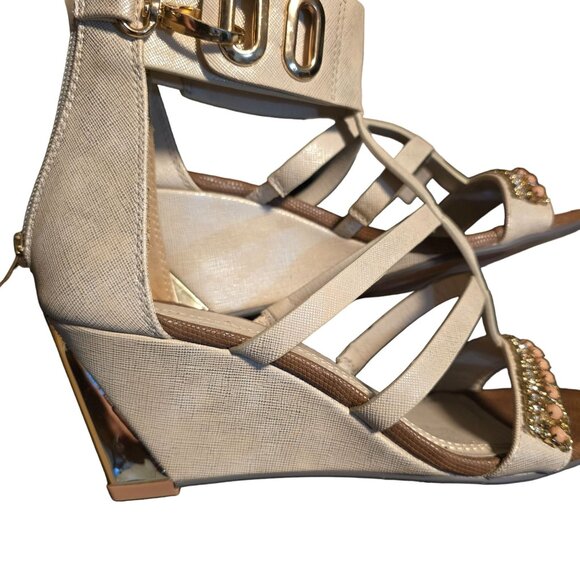 Torta Caliente Womens Strappy Beige Wedge Sandals Size 6.5M With Gold Embellishm - Picture 6 of 8